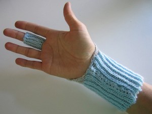knitted-wrist-bend-sensor-2